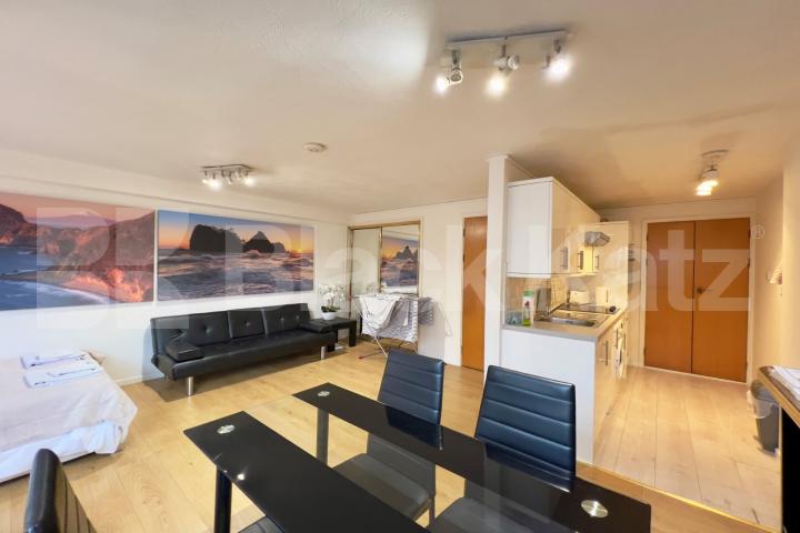 Spacious, bright & airy double studio in the heart of Westminster  Rowan Court. Greycoat Street, Westminister 